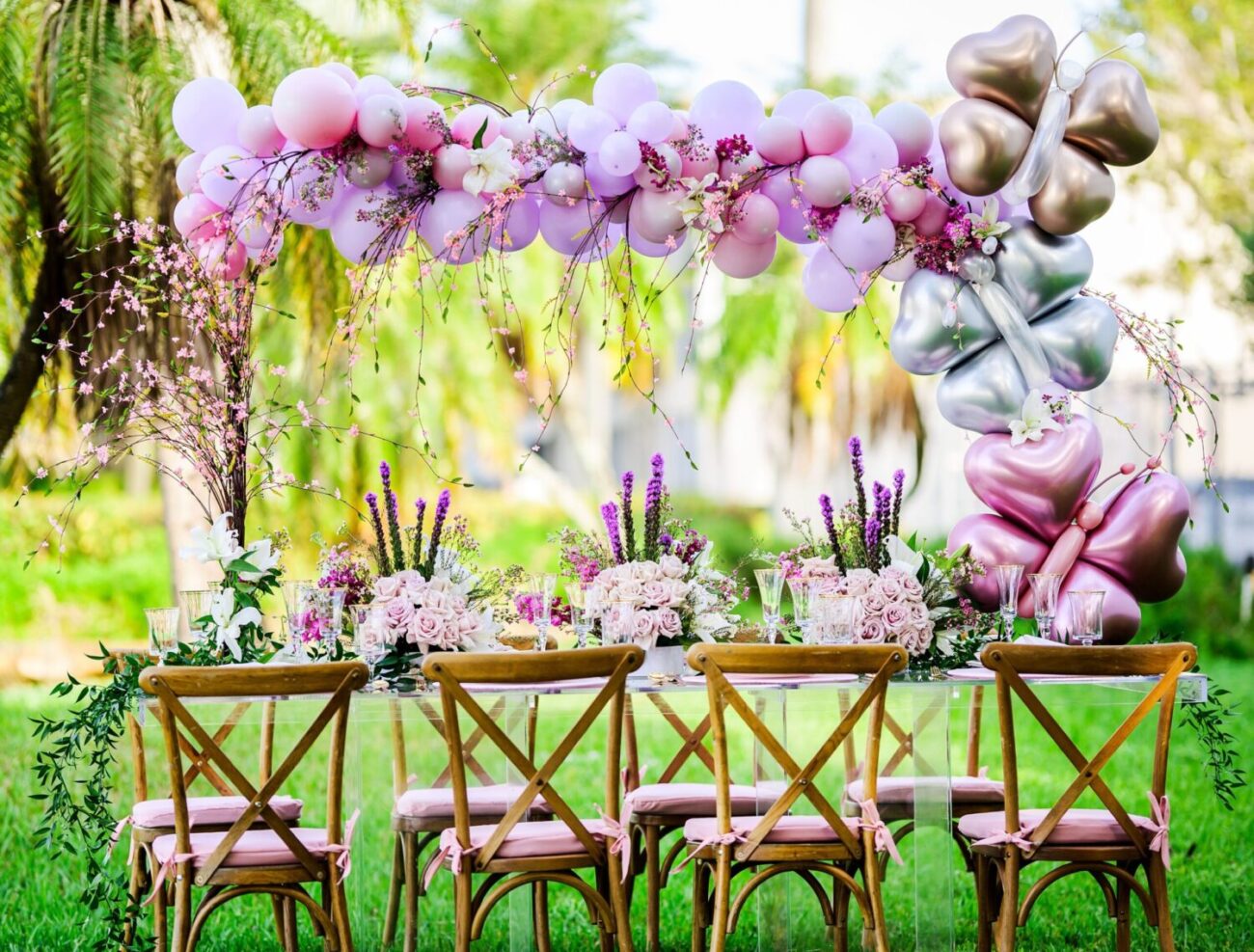 Make your balloon decorations unique in Miami, FL with Balloons by Luz Paz